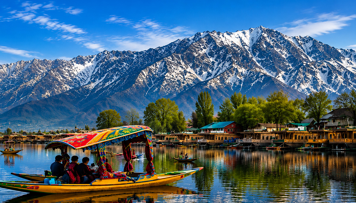 Shikara ride on Dal Lake in Srinagar, one of the best places to visit in Kashmir